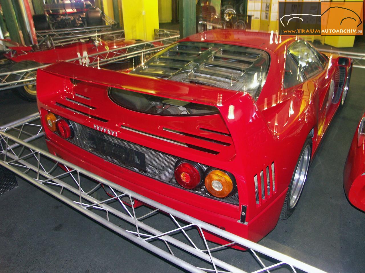 10 - Ferrari F40 '1987.jpg 189.7K